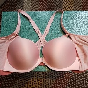 Victoria Sport Knockout Bra